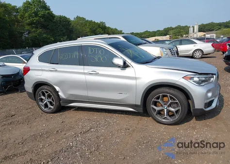 2016 BMW X1 xDrive28I из США, поврежденный, VIN WBXHT3C38GP883724
